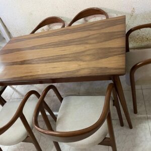 طاولة طعام  T2006